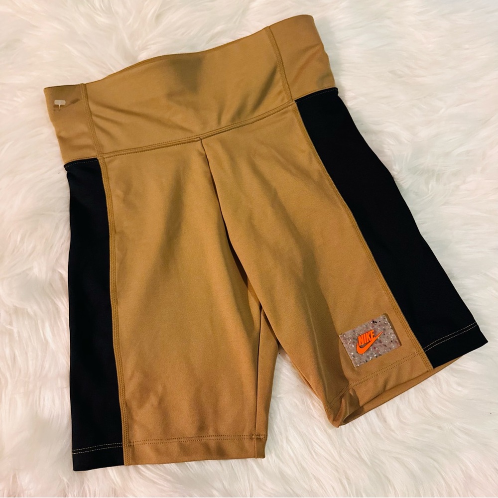 Nike dri-fit high waist bike workout shorts
